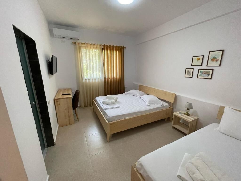 Superior-Dreibettzimmer, Blick auf den Innenhof