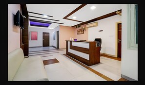 Lobby - Hotel Starwood (Sahibzada Ajit Singh Nagar)