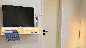 2 bedrooms, free WiFi, bed sheets, wheelchair access