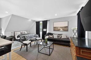 1 bedroom, WiFi, bed sheets - Stylish 1BR Retreat Near Downtown & NC State (Raleigh)
