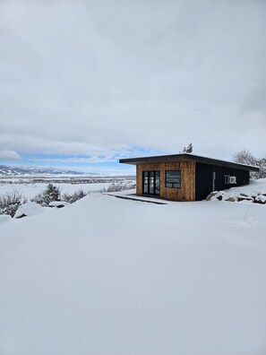 Exterior - Luxury home with hot tub (Victor)