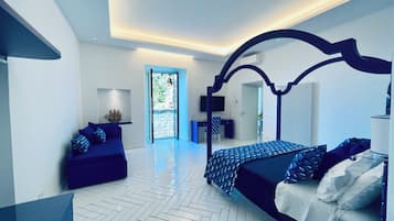 Apartemen, balkon, pemandangan laut terbatas