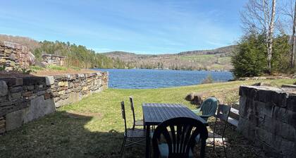 Harvey Lake 3BR Garden Apartment-Lakefront-Private Dock-Fireplace -Full Kitchen