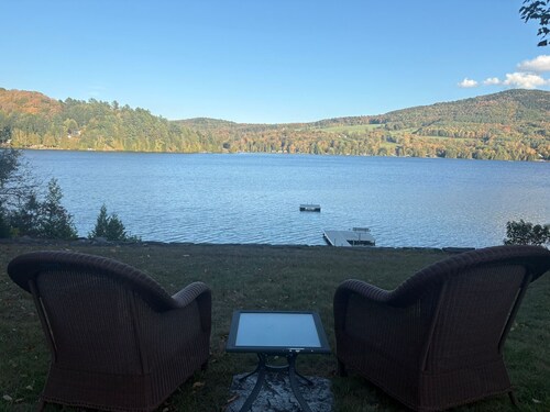 Harvey Lake 3BR Garden Apartment-Lakefront-Private Dock-Fireplace -Full Kitchen