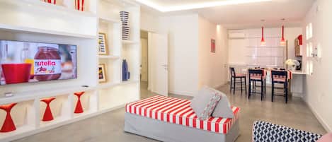 Deluxe Apartment, 4 Bedrooms, City View | Living area