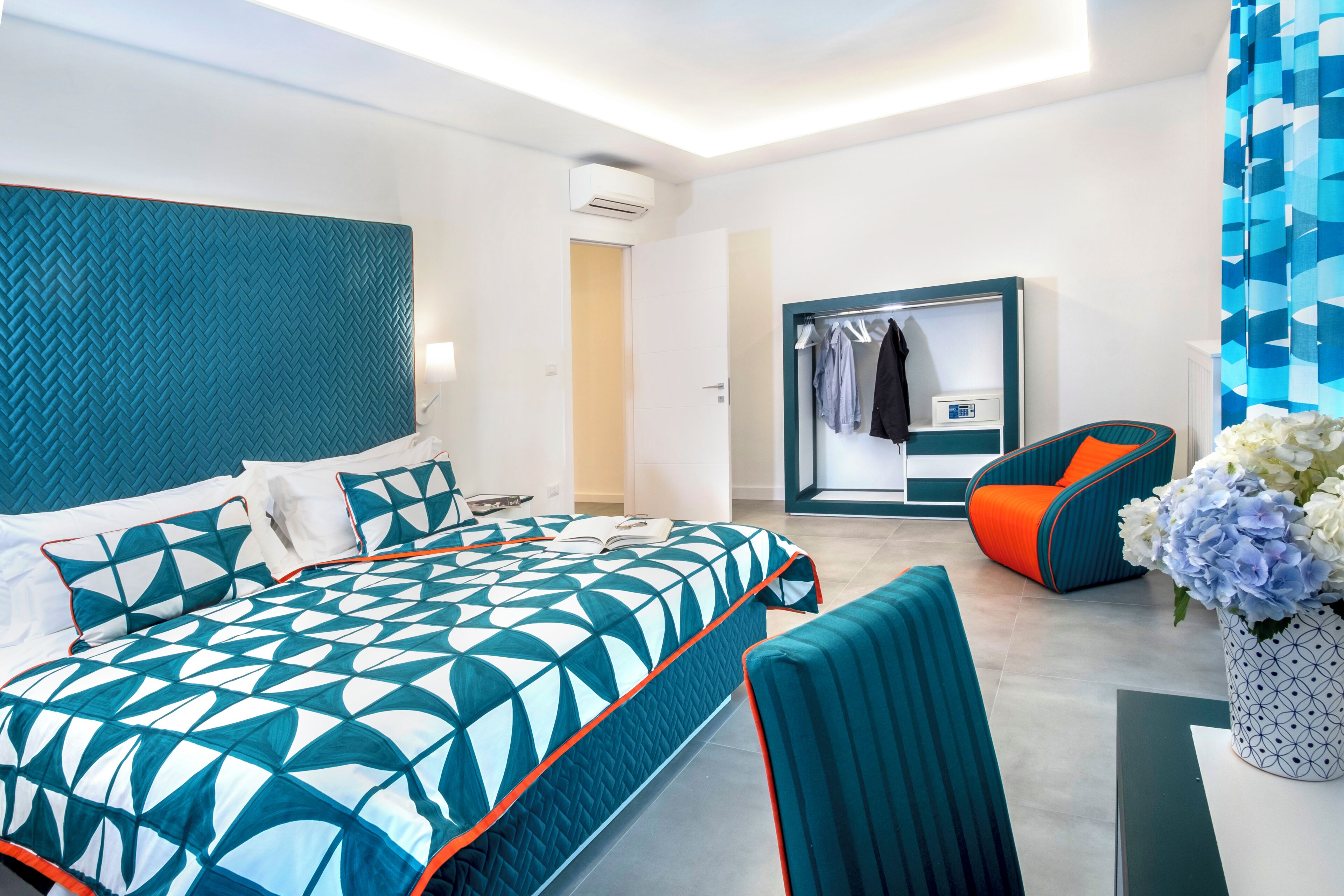 Departamento Deluxe, 4 habitaciones, vista a la ciudad | Escritorio, tabla de planchar con plancha y wifi gratis 
