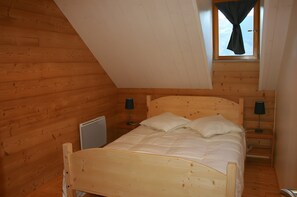 4 bedrooms, iron/ironing board, WiFi - Cottage for 10-12 guests, 10 min from Peyragudes and Loudenvielle (Cazaux-Fréchet-Anéran-Camors)