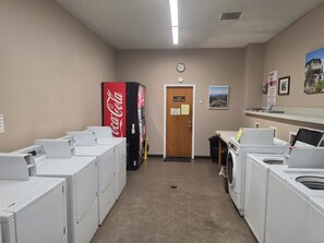 Interior - Mt LeConte Views! Chalet Village Condo 3 Miles to Downtown + Pools & Hot Tubs (Gatlinburg)