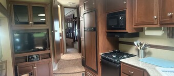 Located in beautiful Lynch Station Va this property offers an amazing escape.