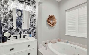 Bathroom - Casa de Paradise (Port St. Lucie)