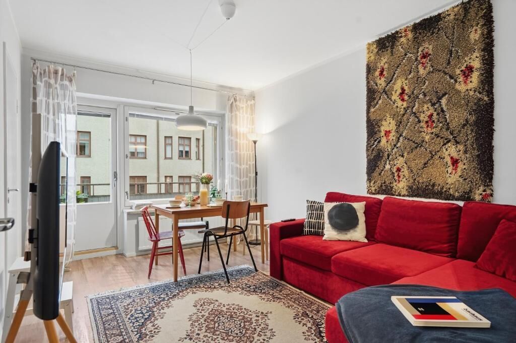 Departamento, balcón, vista a la ciudad | Área de sala de estar