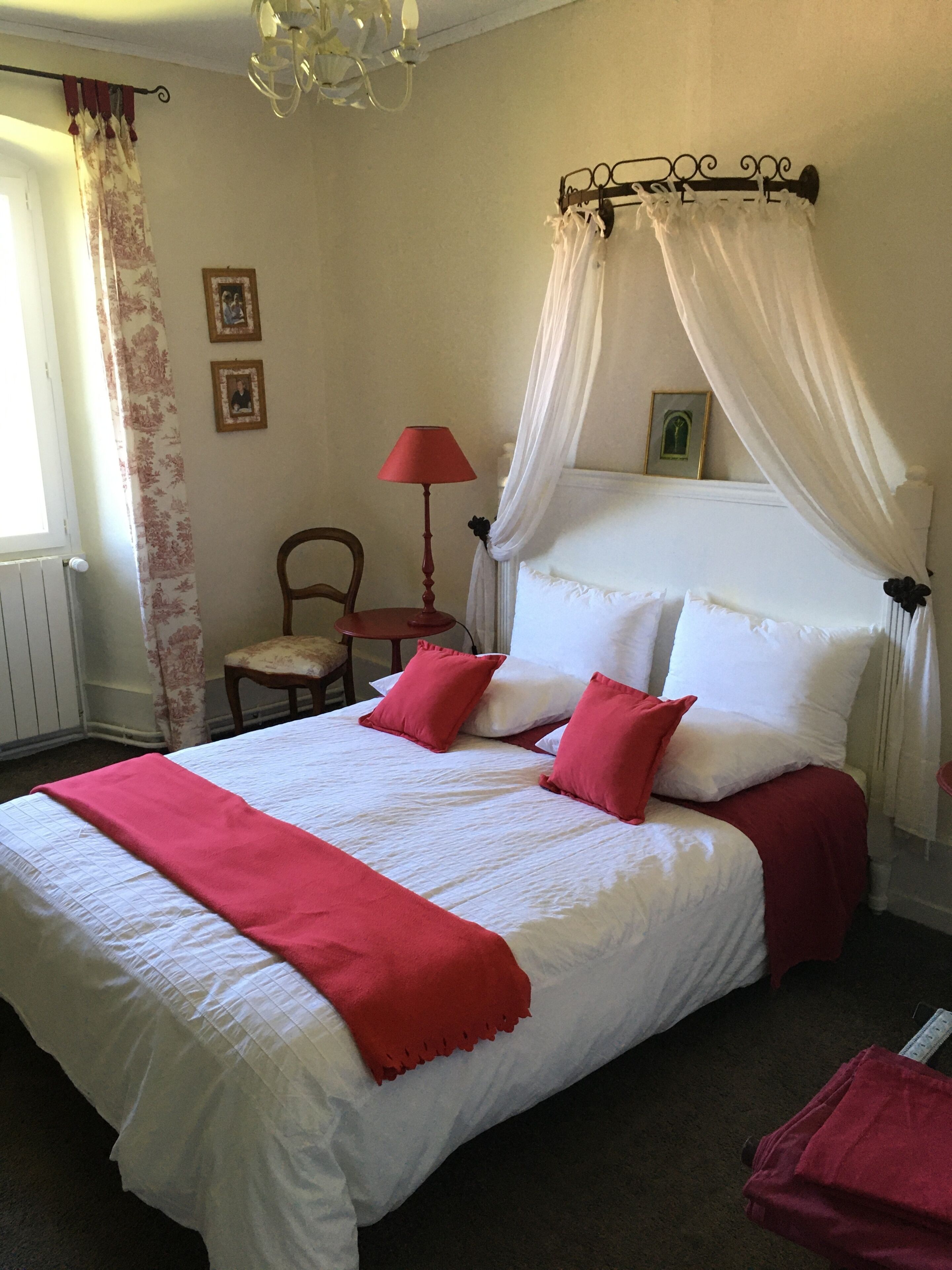 1 chambre, accès Internet, draps fournis