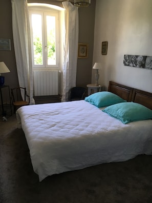 1 chambre, accès Internet, draps fournis