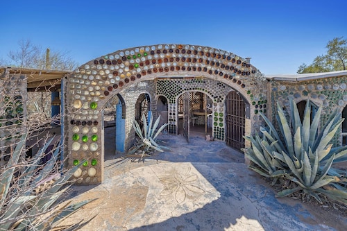 Tucson Bottle House - Guest House - New Listing Discounts!
