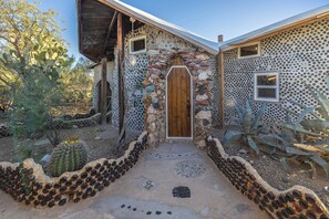 Exterior - Tucson Bottle House - Guest House - New Listing Discounts! (Tucson)