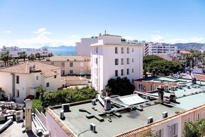 View from property - Apartment 'Antibes Centre 3P Bonaparte' with Balcony and Wi-Fi (Antibes)