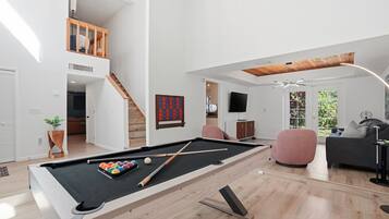 House, Multiple Beds, Pool Access, Pool View (13609 Heritage Way) | Games room