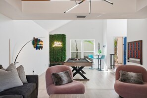 Ferienhaus, Mehrere Betten, Poolzugang, Poolblick (13609 Heritage Way) | Spielezimmer