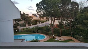 Pool - Soltroia Mar - 3 bedroom villa with private patio and communal pool (Grândola)