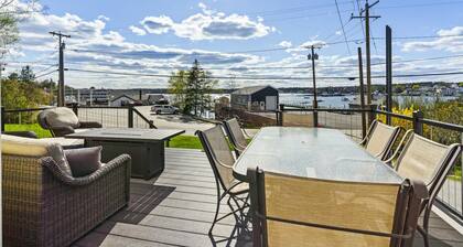 Walk-to-Town Boothbay Harbor Retreat | Harbor Views | A/C | Parking| Pet Friendly