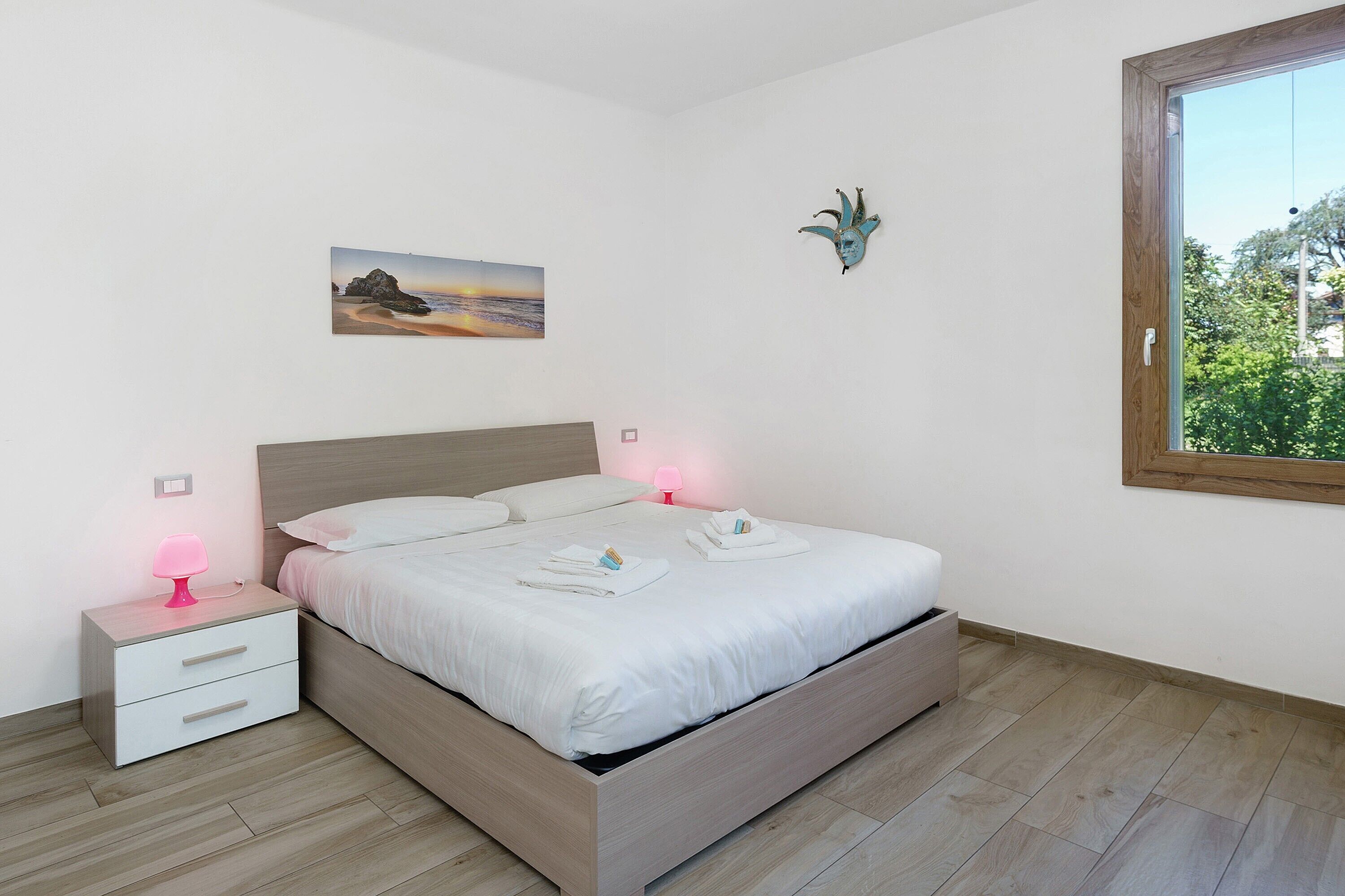 1 chambre, fer et planche à repasser, Wi-Fi, draps fournis