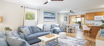Canal front Retreat with Kayaks, Paddle boards and Fire pit. Newly Furnished!