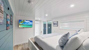 4 bedrooms, WiFi, bed sheets