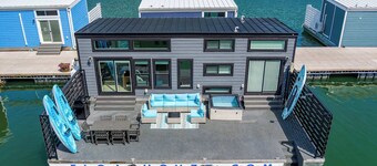 On-Water 20 - Pet Friendly Floating House on Lake Cumberland