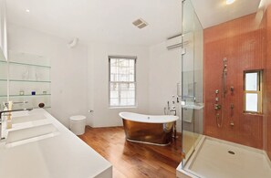 Bathroom - Soho Artist Loft (New York)