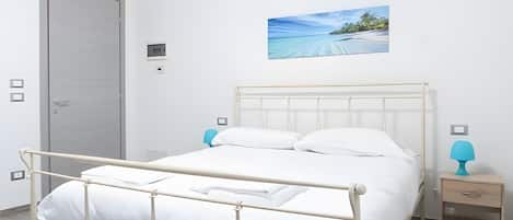 1 habitación, wifi y ropa de cama