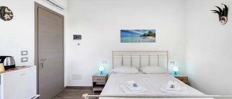 1 habitación, wifi y ropa de cama