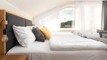 Double Room, Vineyard View | Desk, free WiFi