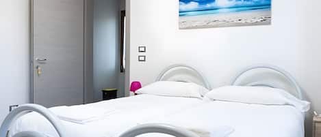 1 habitación, wifi y ropa de cama