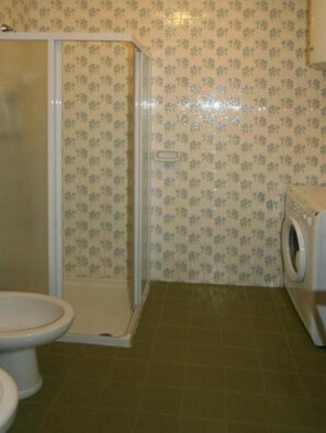 Apartment, 2 Bedrooms, Terrace | Bathroom - Spacious Side Sea-view on the Promenade in Lignano (Lignano Sabbiadoro)