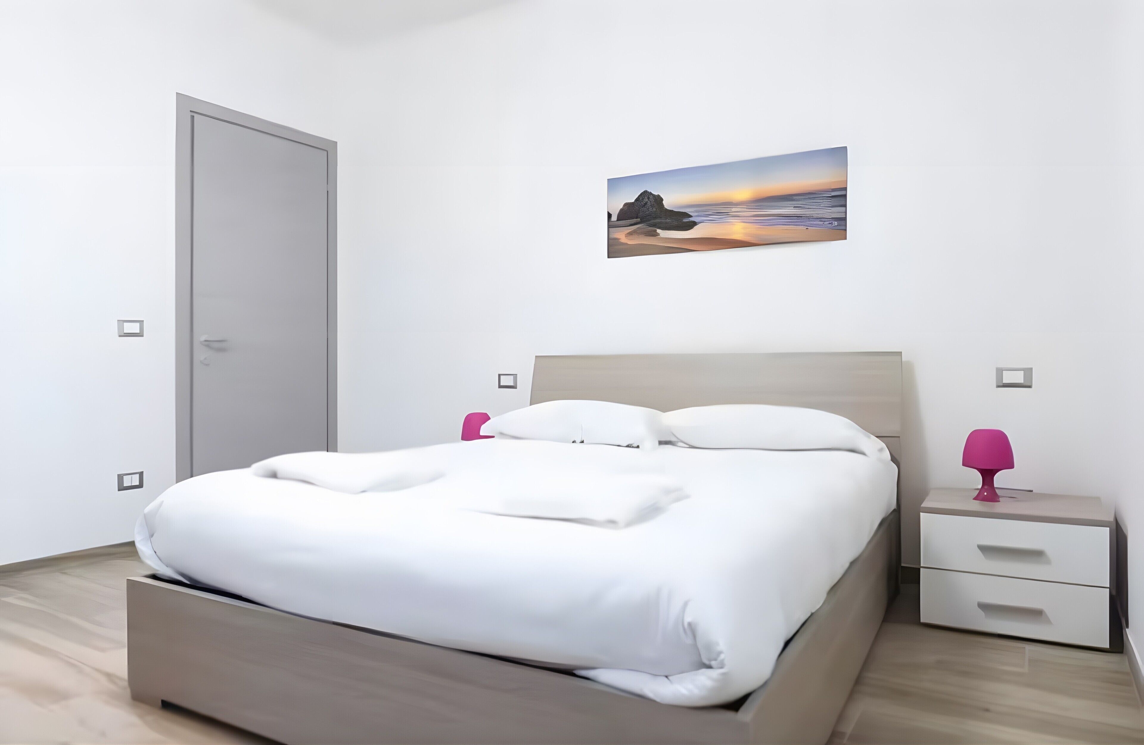 3 chambres, fer et planche à repasser, Wi-Fi, draps fournis