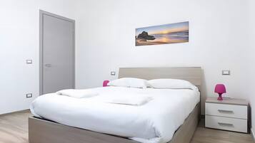 3 chambres, fer et planche Ă repasser, Wi-Fi, draps fournis