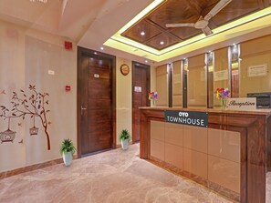 House | Reception - Townhouse Hotel Spotlight (Kanpur)
