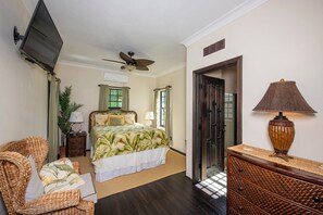4 habitaciones, tabla de planchar con plancha, internet y ropa de cama 