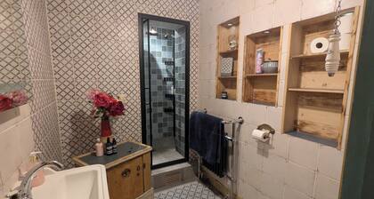 Delightful self-contained accommodation close to the sea and Hastings Old Town