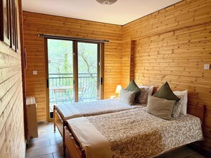 2 bedrooms, iron/ironing board, travel cot, free WiFi - 2BR Mountain Escape Overlooking Riverside by Cyprus Horizons (Pano Platres)