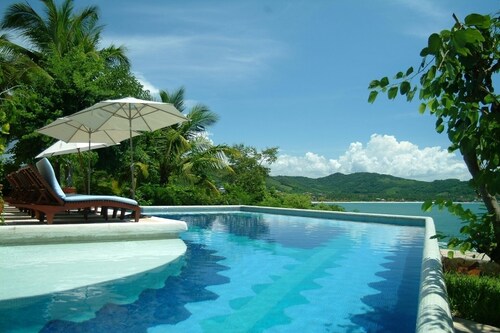 Zihuatanejo | Relaxing Beach Retreat | Pool + Ocean
