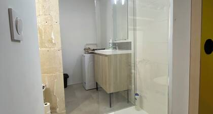 Studio cosy avec jardin privé - Proche de tout !