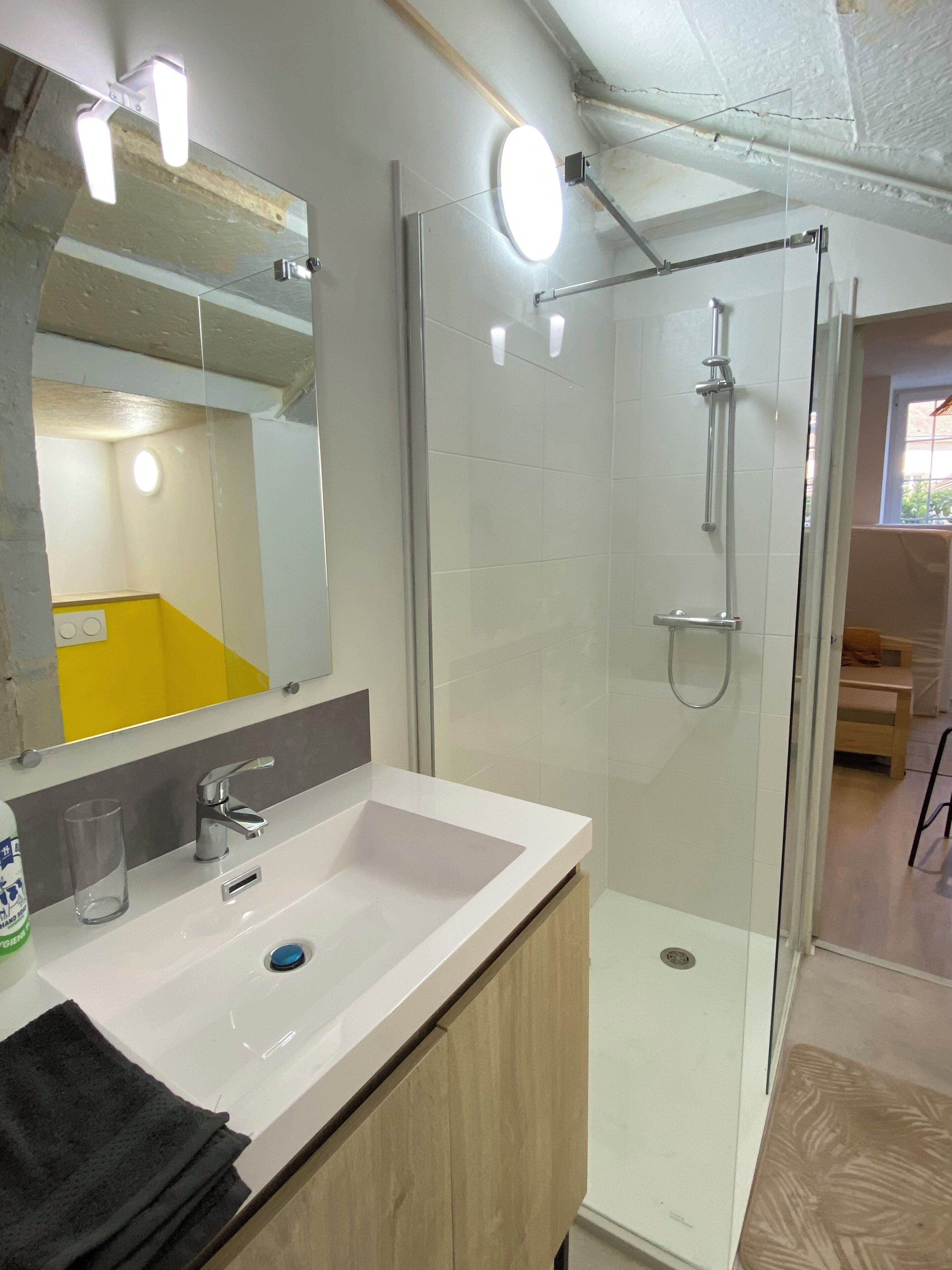 Towels, soap, toilet paper