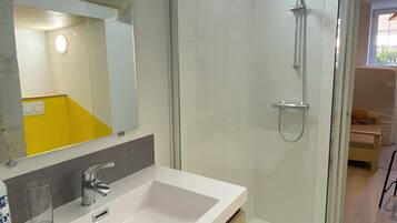 Towels, soap, toilet paper