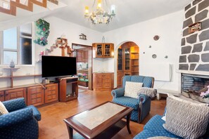 TV - Casa da Santa Maria Madalena (Santa Maria Madalena)