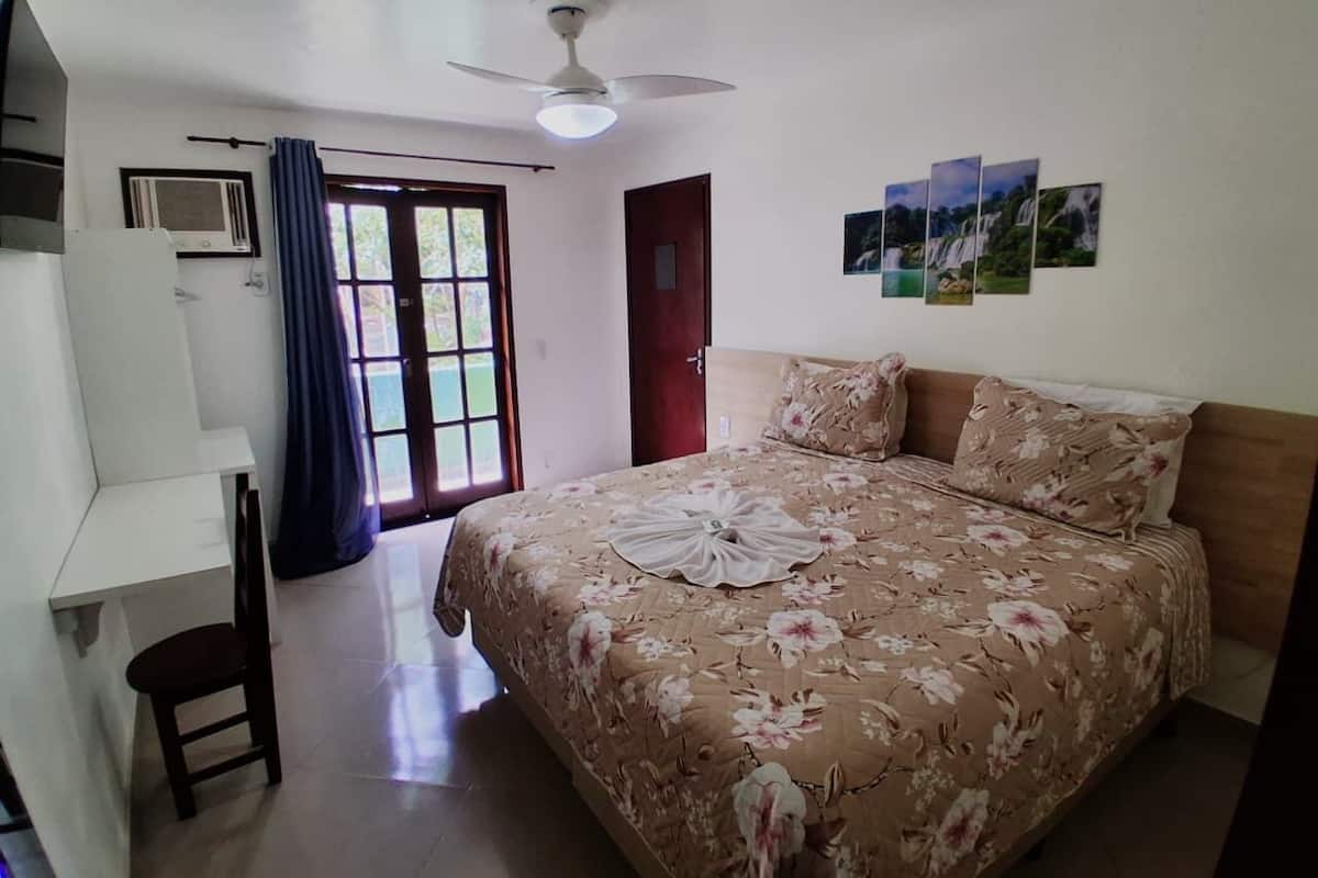 Chambre Confort avec lits jumeaux | AccĂšs au Wi-Fi (inclus), literie fournie, accessible en fauteuil roulant