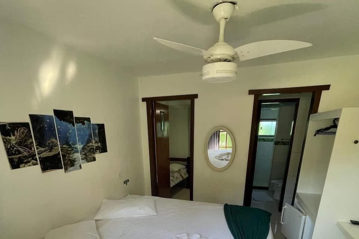 Chambre quadruple Confort | AccĂšs au Wi-Fi (inclus), literie fournie, accessible en fauteuil roulant
