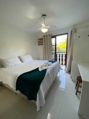 Chambre triple Confort | Accès au Wi-Fi (inclus), literie fournie, accessible en fauteuil roulant