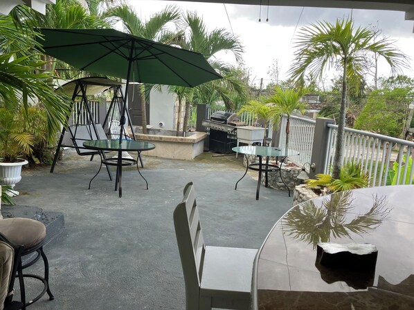 Outdoor dining