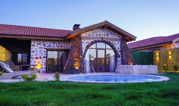 Villa, Private Pool, Lake View | Exterior - Liva Villa& Otel (İznik)